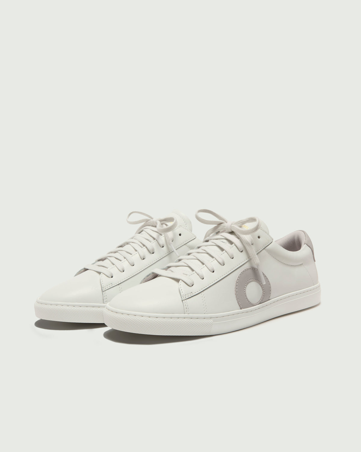 Low 1 | White / Limestone